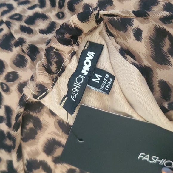 Women Halo leopard Fashion Nova maxi dress size medium - Picture 8 of 8